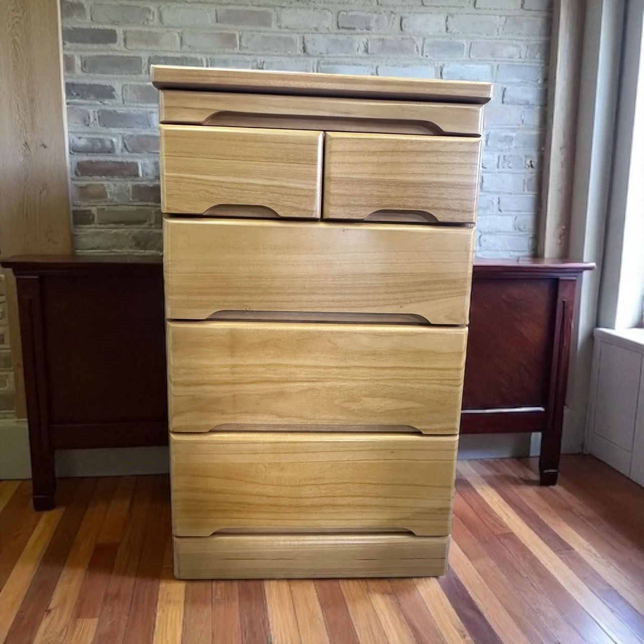 送料無料 E 訳あり 仏壇チェスト 4段5杯 上部 レール小物置き タンス 箪笥