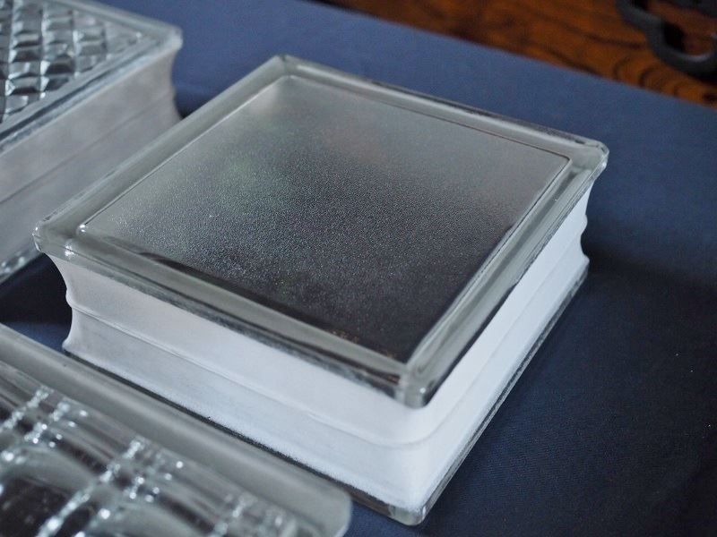 昭和レトロな雰囲気のガラスブロック４種セット 古録展