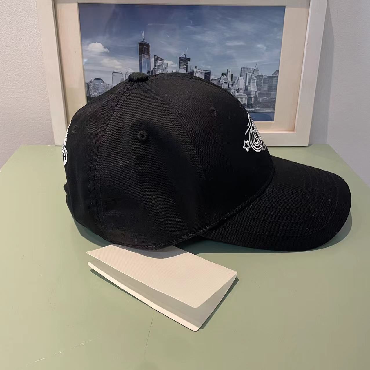 新品CELINE WILTERN セリーヌ 黒い野球帽 - メルカリ