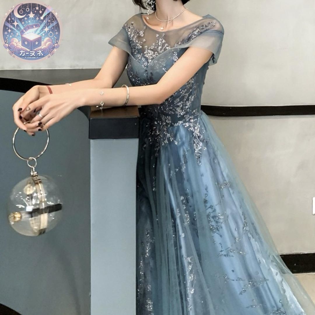 新品未使用 小花柄のデザインが煌びやかで可愛いオフショル