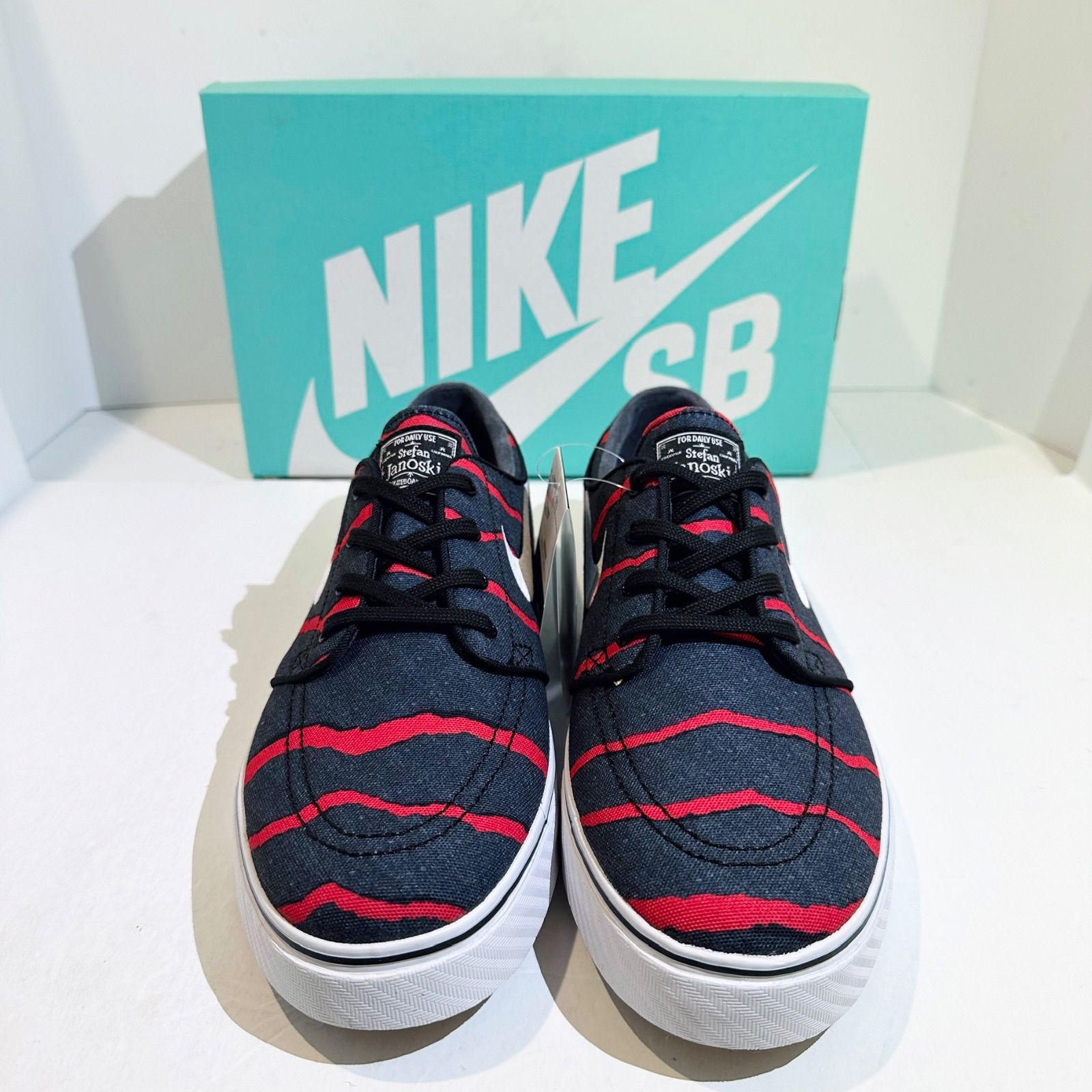 メール便なら送料無料】 NIKE SB JANOSKI ジャノスキ レッド 赤 AQ7878