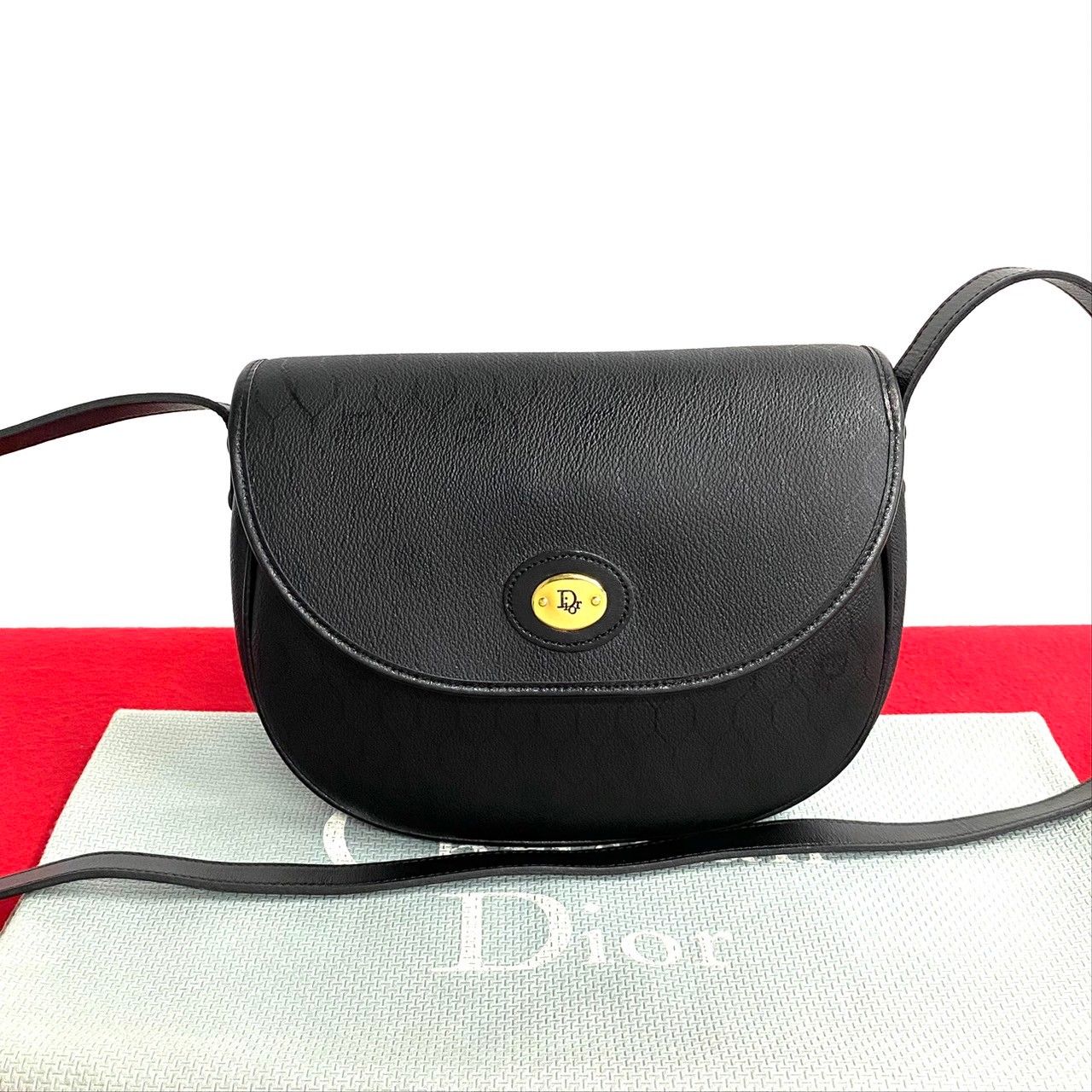 未使用保管品 Christian Dior ディオール ハニカム 柄 ロゴ レザー PVC ミニ ショルダーバッグ ポシェット ブラック 黒  レディース 407-7 - メルカリ