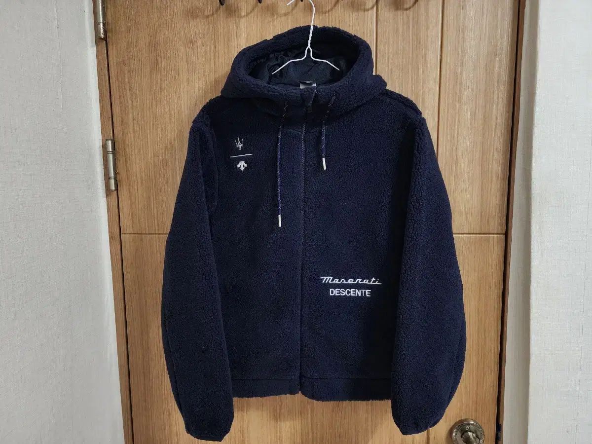 XS 女性 DESCENTE デサント X マセラティ セルパ フリース フードジャケット