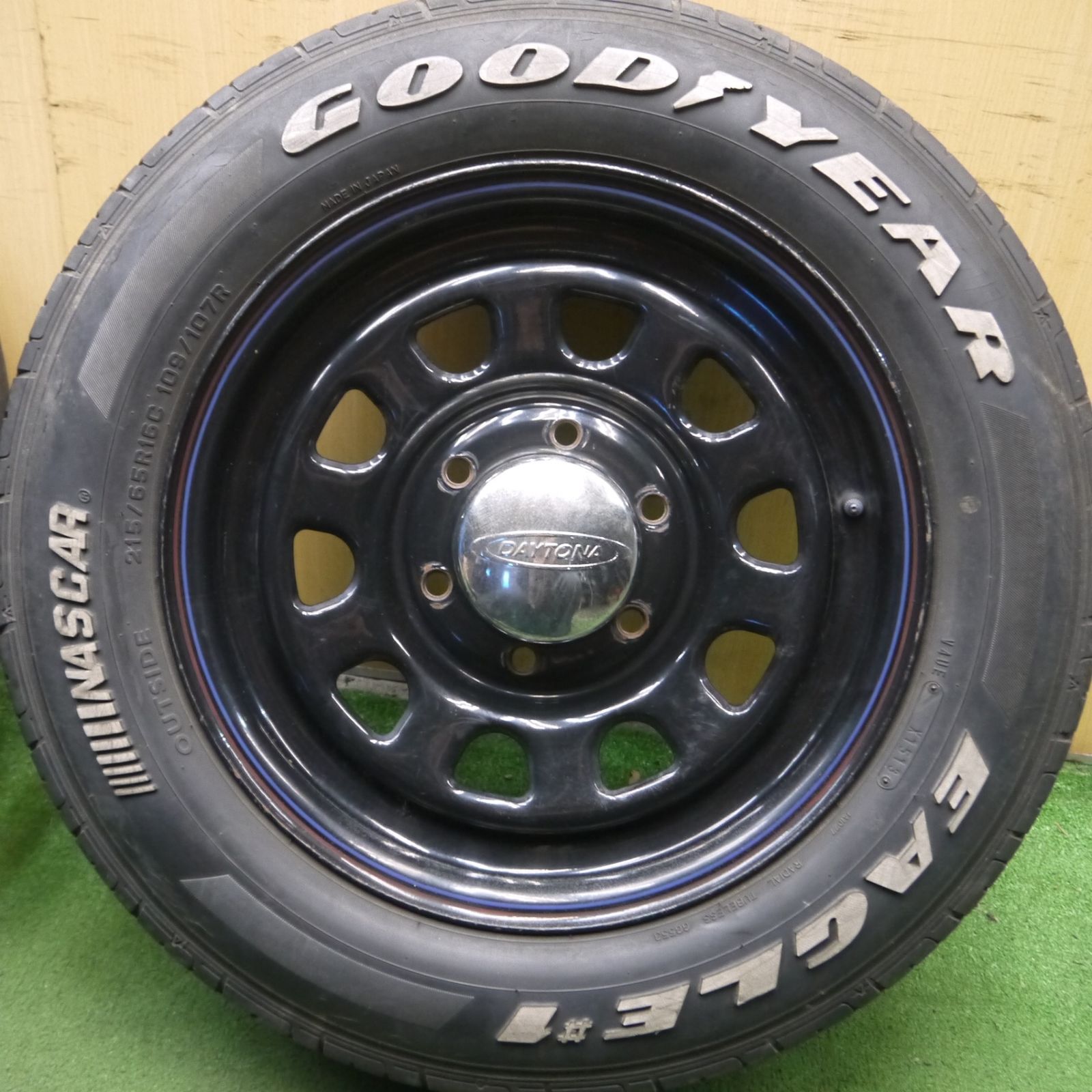 送料無料* 4本価格☆ハイエース 等 DAYTONA 215/65R16 グッドイヤー 
