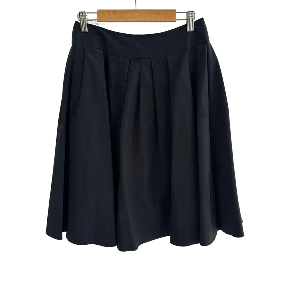 エムズグレイシー　黒スカート40　リボン付き　新品未使用品 エムズグレイシー 40 膝丈 スカート ブラック リボン 2025年最新