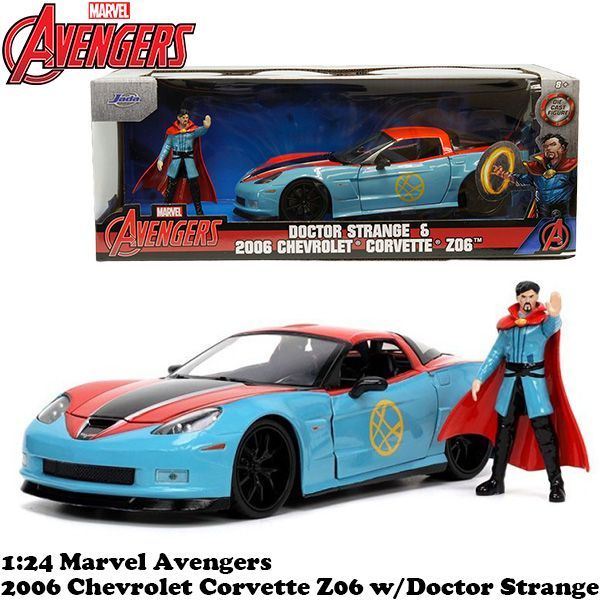 1:24 MARVEL AVENGERS 2006 CHEVROLET CORVETTE Z06 w/DOCTOR STRANGE