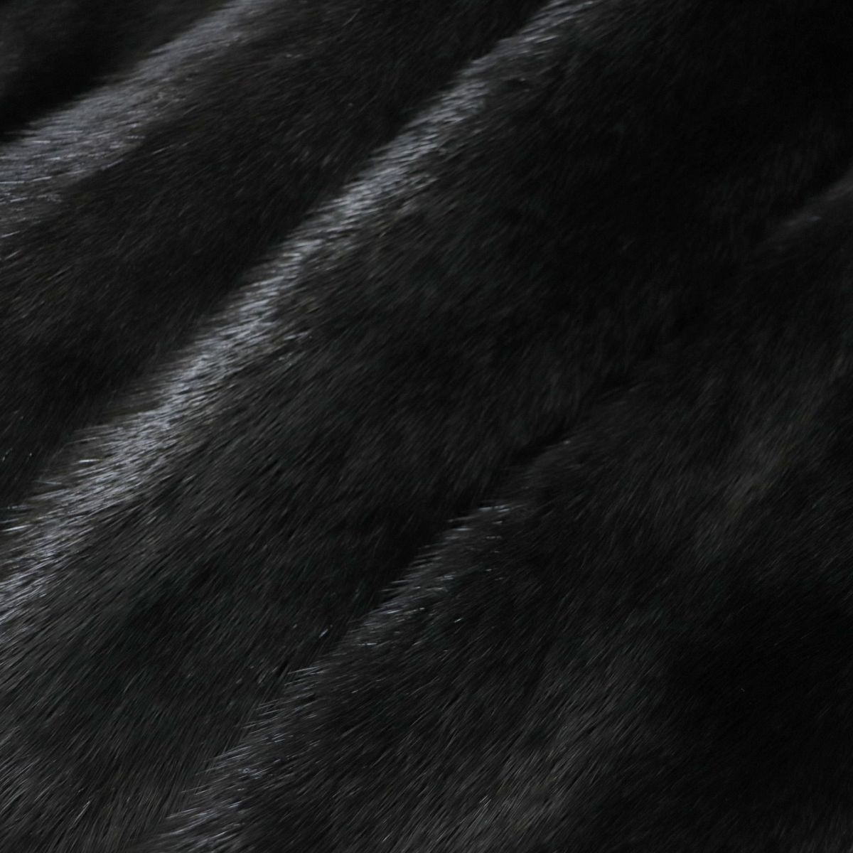 極美品▼MACK GARRY　SAGA MINK　サガミンク　裏地ロゴ柄　本毛皮コート　ブラック　毛質艶やか・柔らか◎　タグ付き