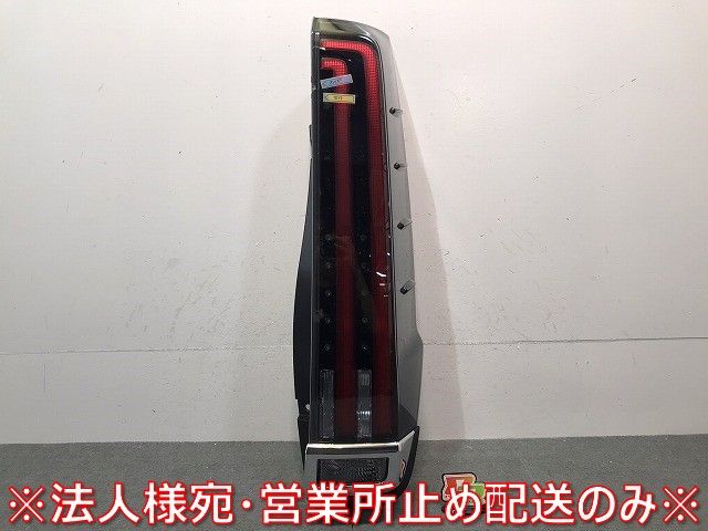 エスクァイア/ノア/80系/ZWR80G/ZRR80G/ZRR85G/ZRR80W/ZRR85W 純正 後期 右テールランプ/ライト LED KOITO 28-242 (121868)