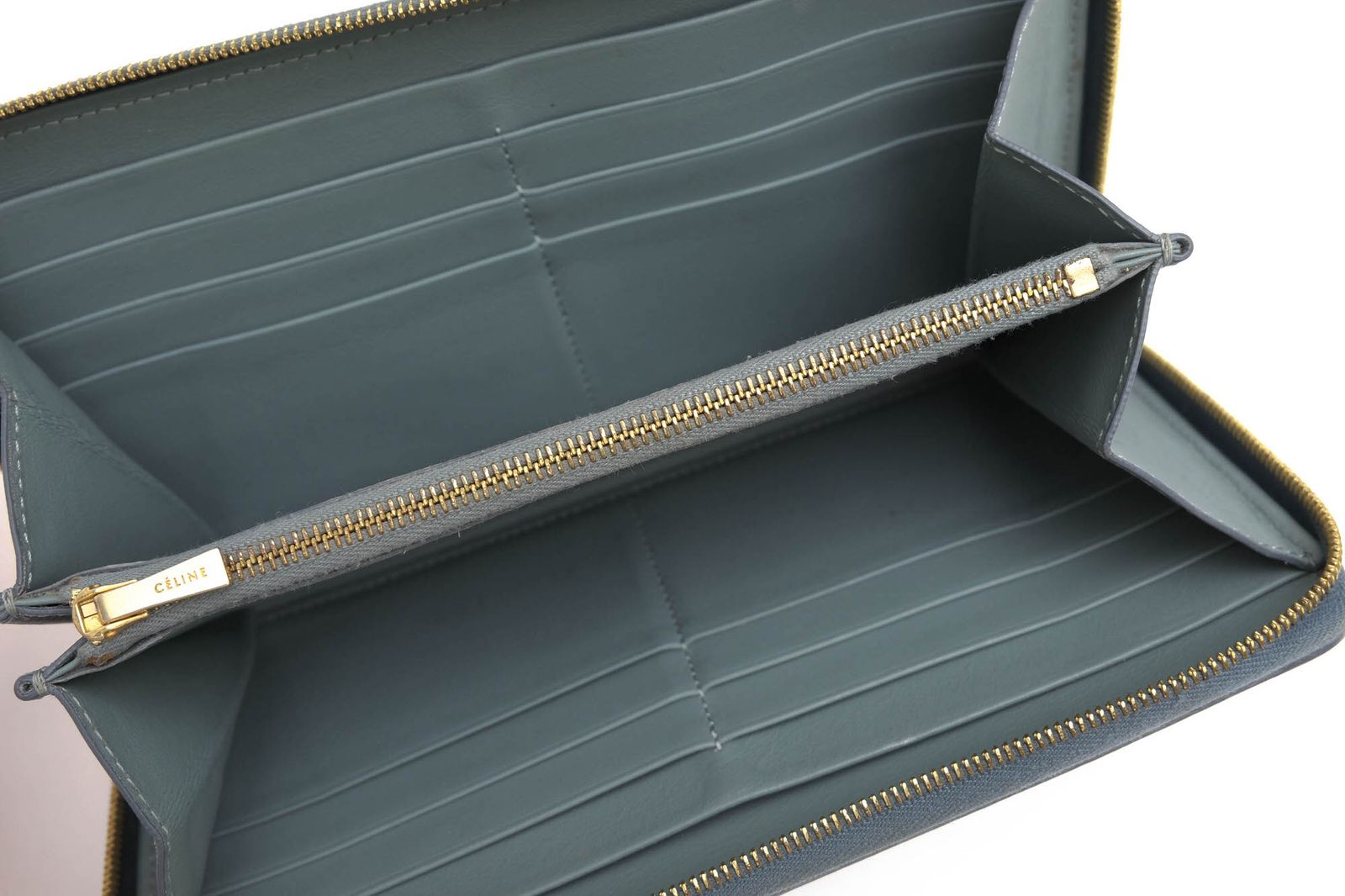 新ロゴ・美品 セリーヌ ラージ ジップウォレット 長財布 ユニセックス ネイビー 新ロゴ・美品 セリーヌ ラージ ジップウォレット 長財布 ユニ