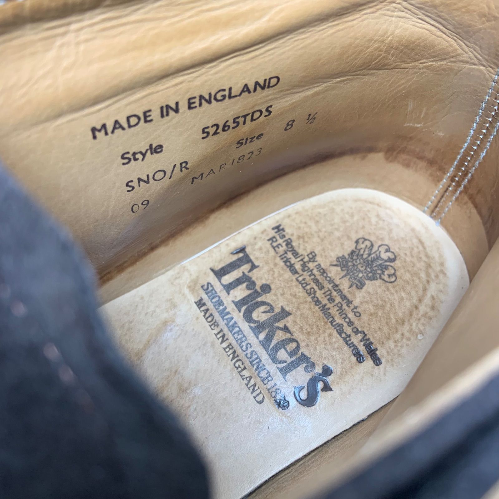 ☆Tricker's 　トリッカーズ マッドガードスウェードチャッカブーツ 　UK8.5 　27.5㎝　(24F7)　トリッカーズ　イギリス製