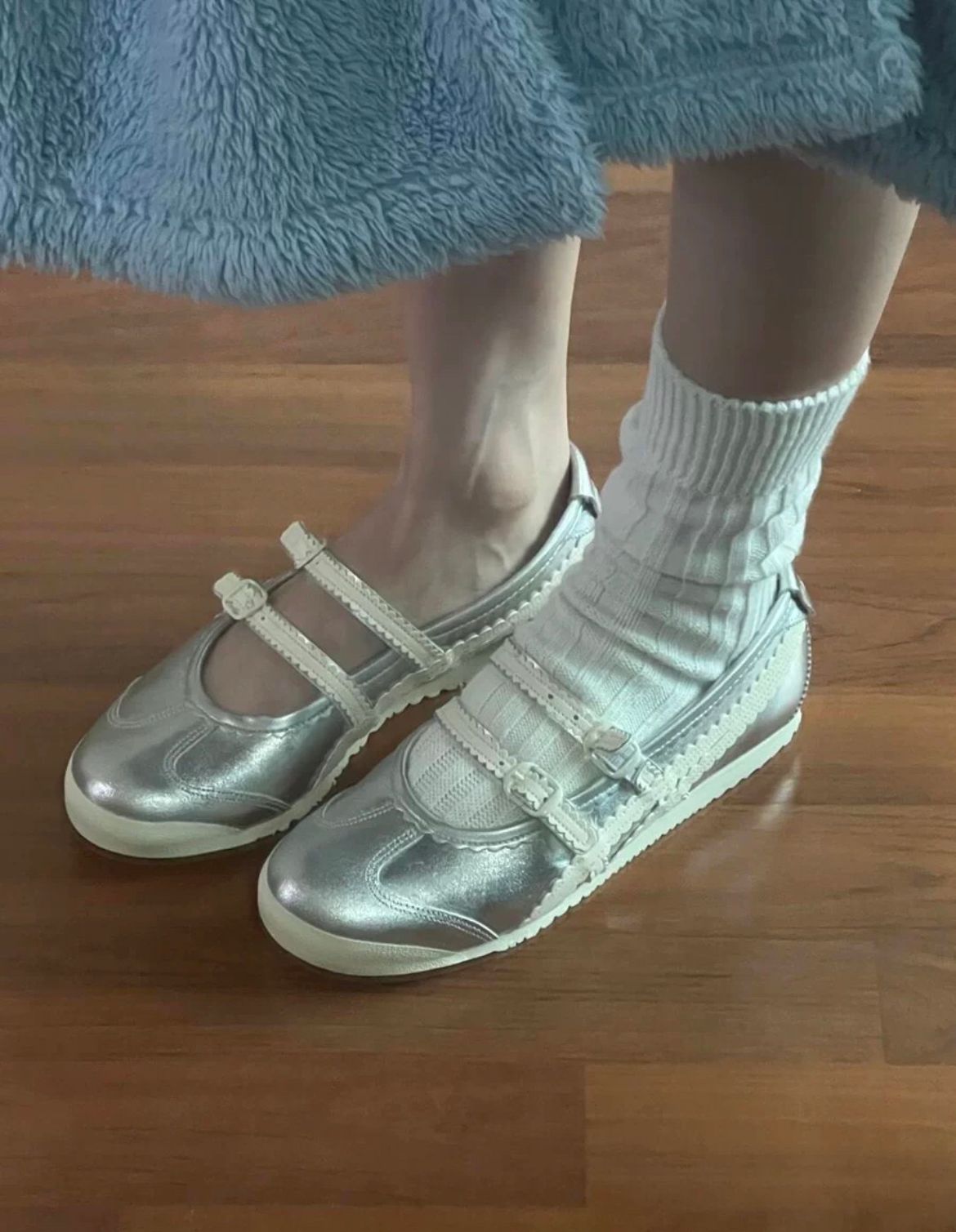 新品未使用 Onitsuka Tiger MEXICO 66 TGRS シルバー25ss 22