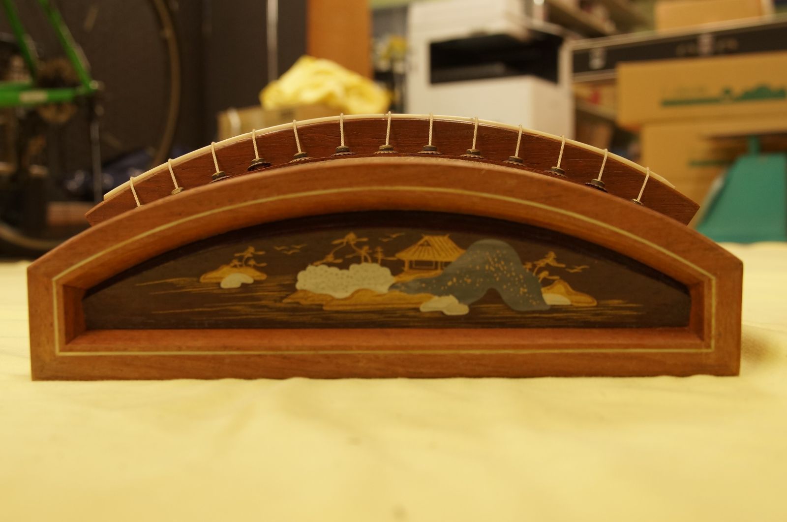 送料無料】琴 13弦 琴柱 すだれ彫 お琴 弦楽器 高級琴 お稽古 琴 13絃