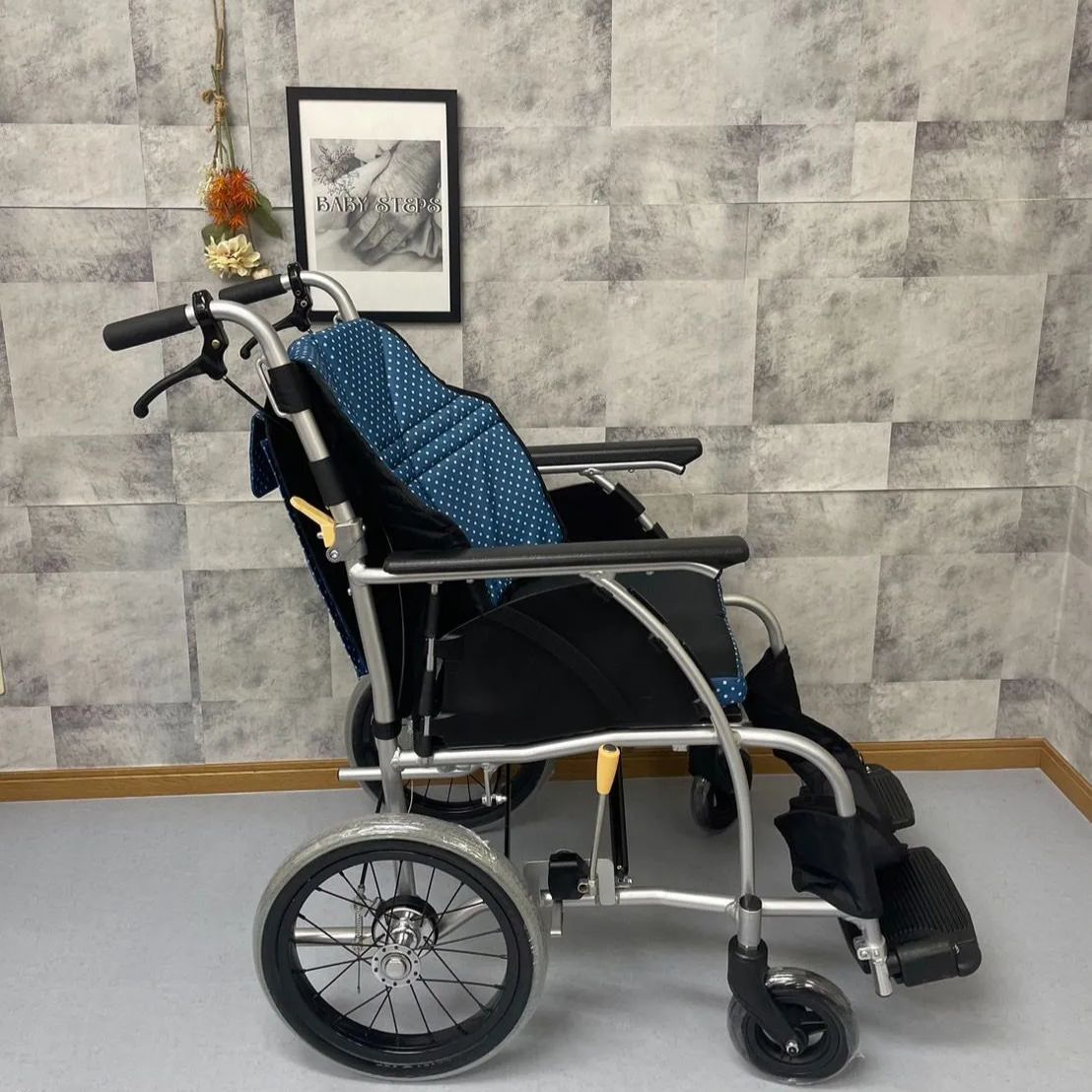 【未使用】日進医療器 車椅子 NAH-U1 NISSIN ニッシン アルミ製 未使用】日進医療器 車椅子 NAH-U1 NISSIN ニッシン アルミ製 NISSIN