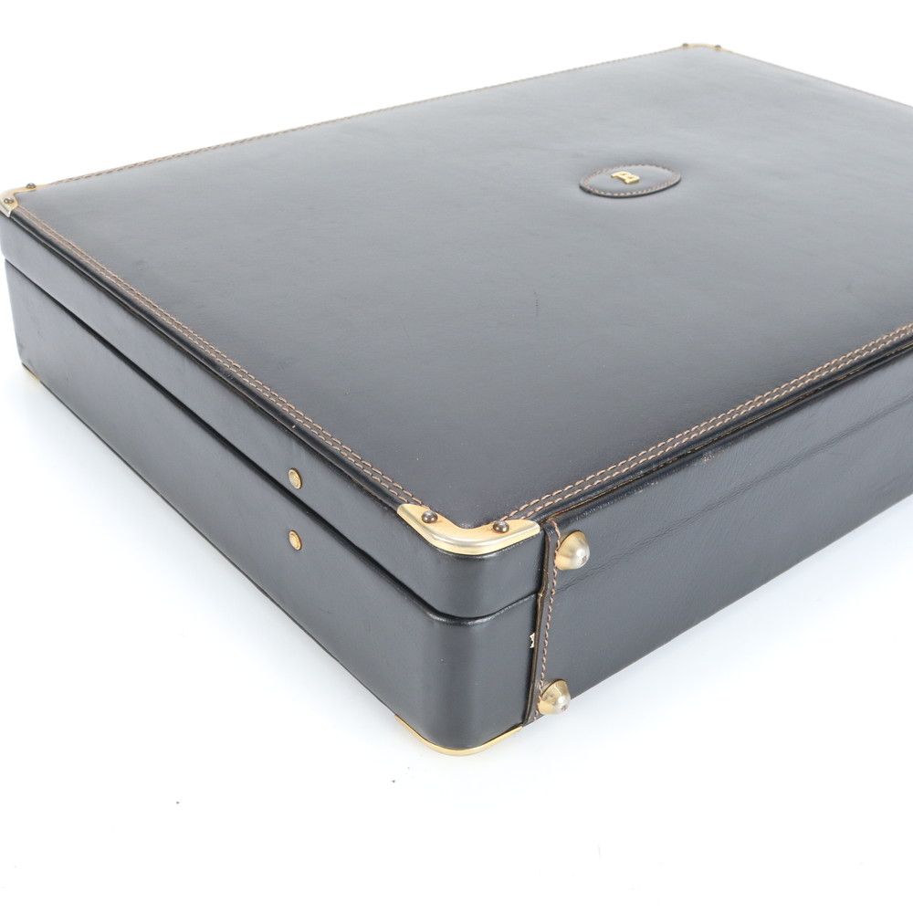 アタッシュケース