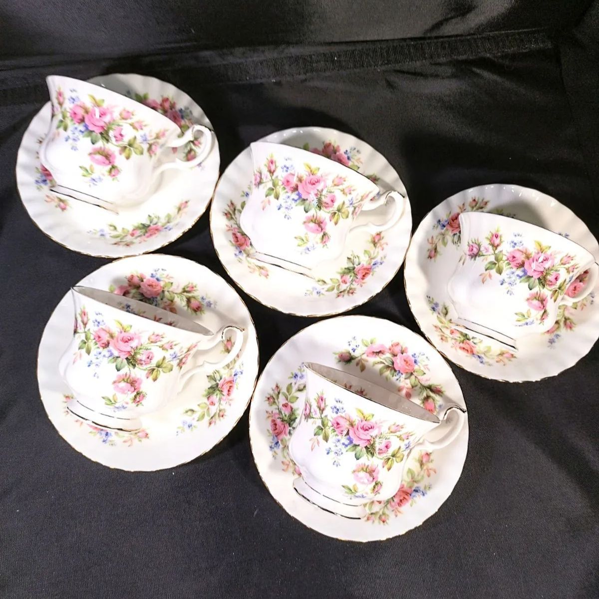 ロイヤルアルバート ROYALALBERT