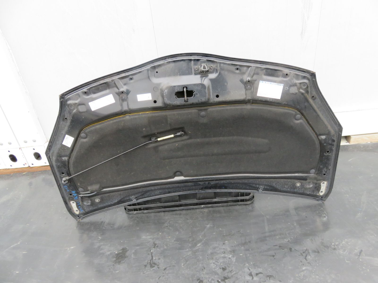 車 ☆SFC2685/プリウス30系 ZVW30/ZVW35 後期 純正 ボンネット/フード 