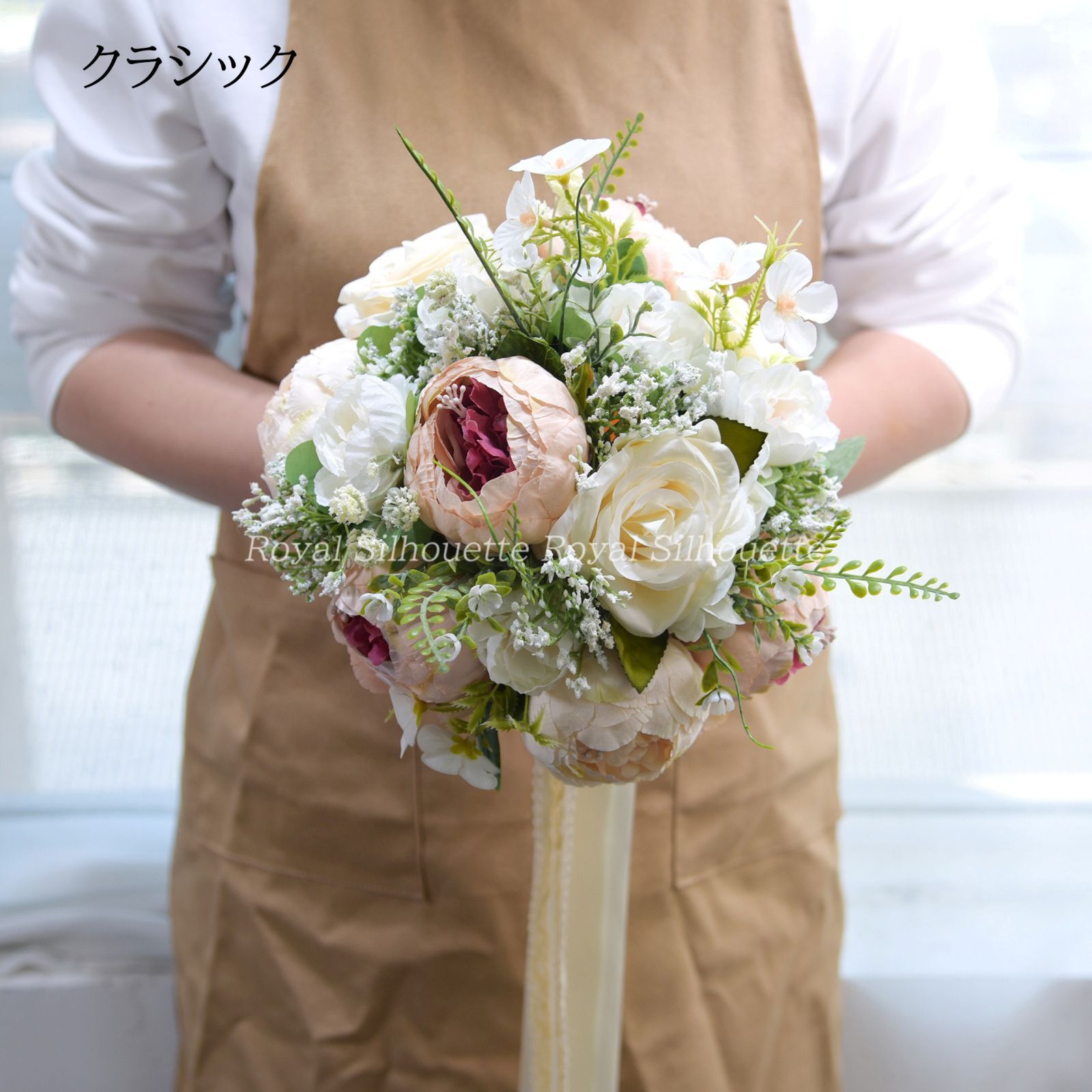 ブーケ］人気No.1カラー「白」×「クラッチ」がおしゃれな11束