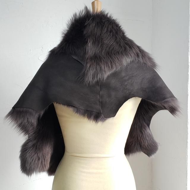 カールドノヒュー ☆ ムートン ファー ショール ストール 羊革