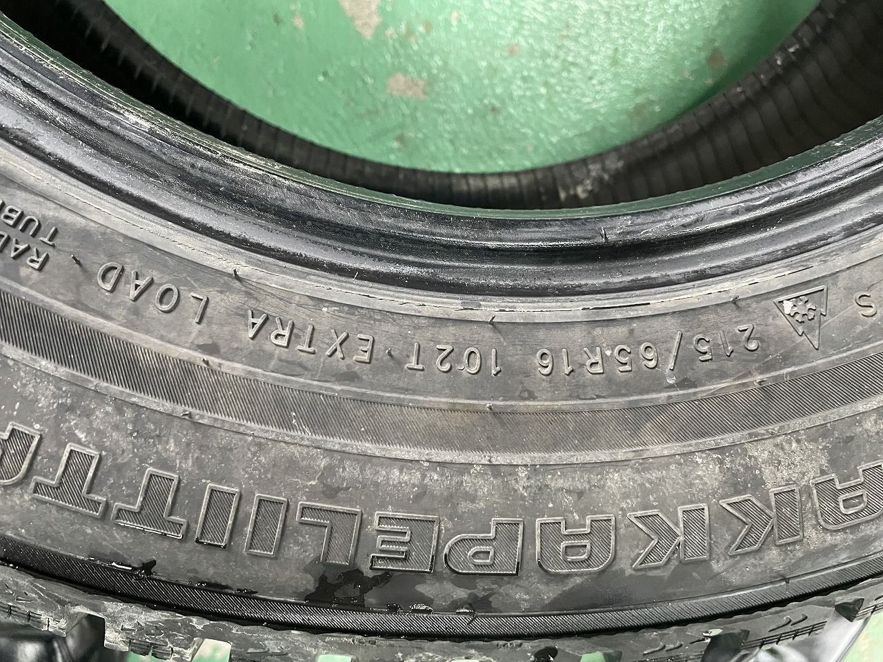 スパイクタイヤ