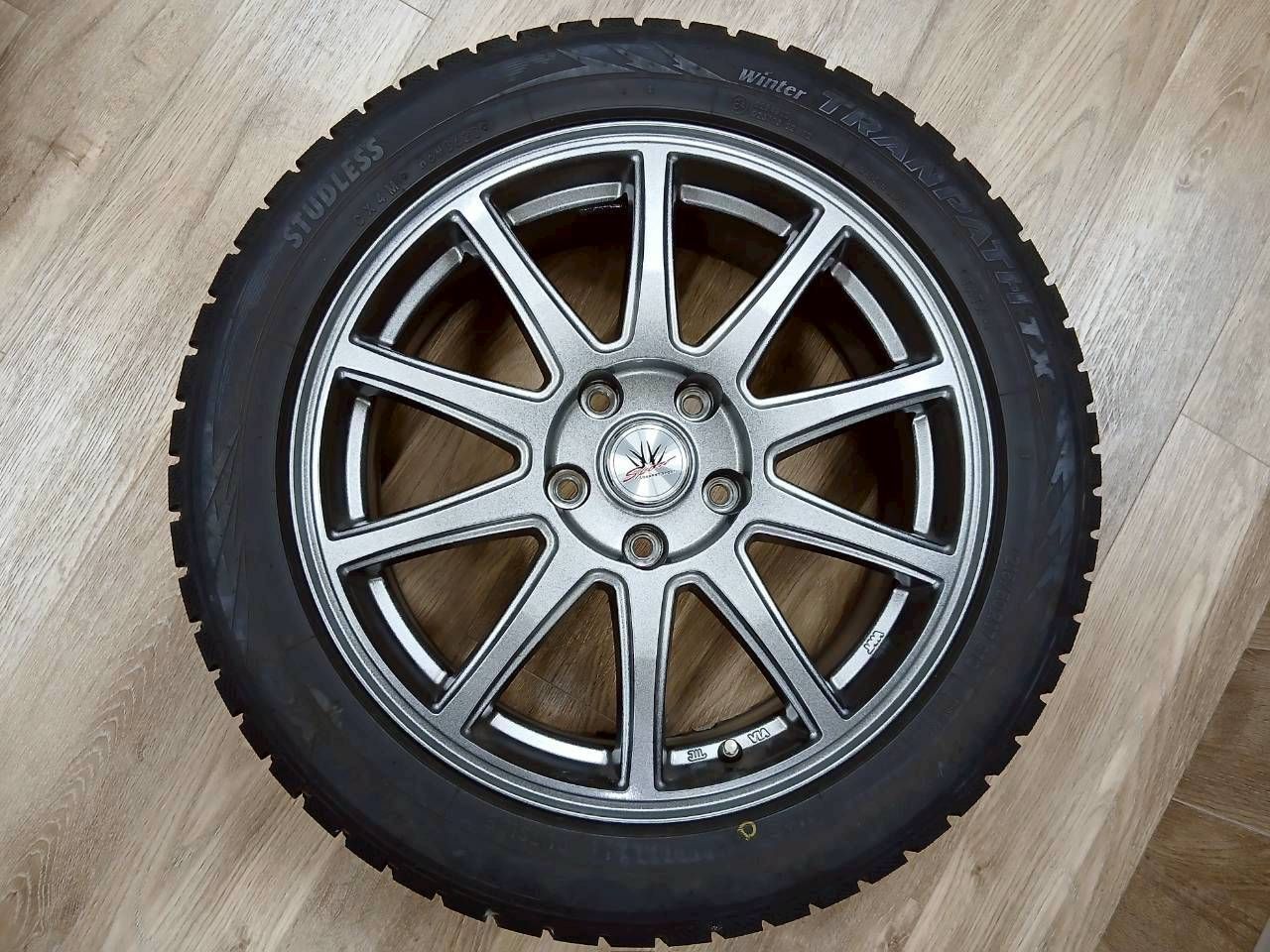 ロクサーニスポーツ