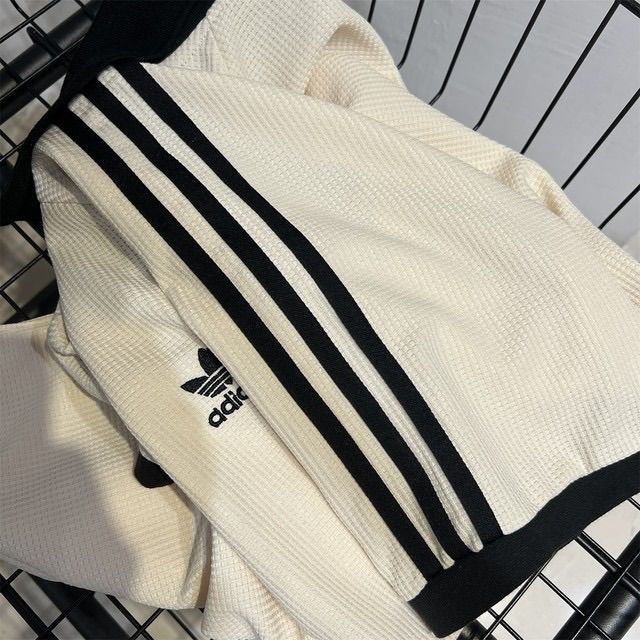 新品未使用 大人気 adidas アディダス ワッフル Tシャツ 半袖 ポロシャツ 男女兼用 Sサイズ