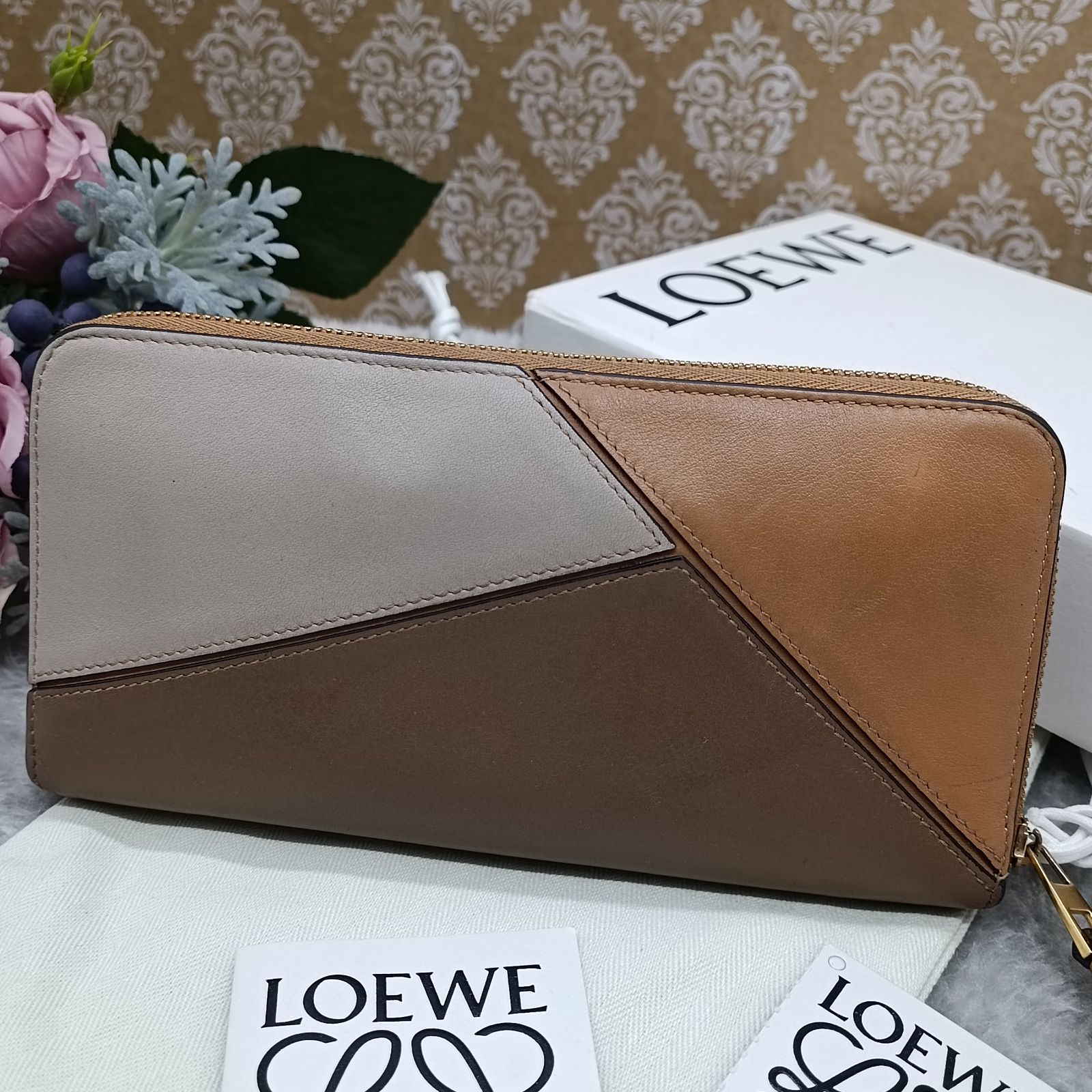 LOEWE 》 ロエベ パズル ジップアラウンド ウォレット C510T12X03 長財布 アナグラム ラウンドファスナー マルチカラー ベージュ系  ブラウン系 送料無料・匿名配送・最短即日発送いたします！ 414 - メルカリ