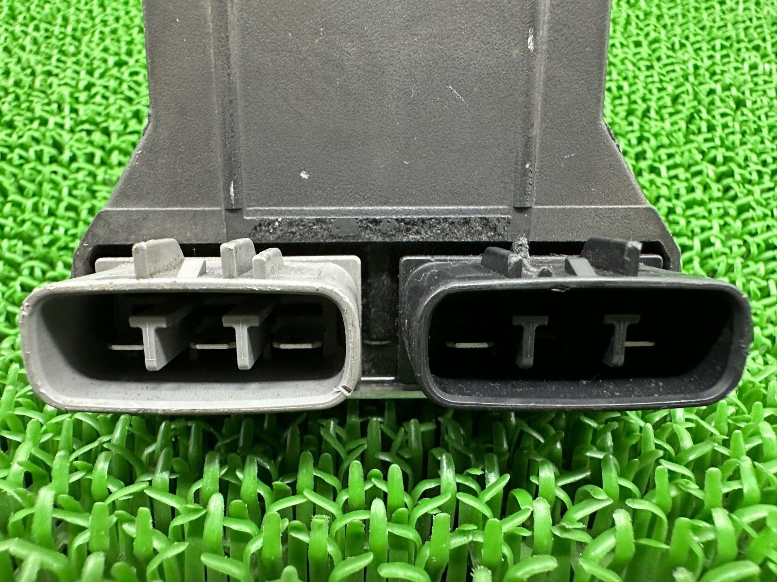 YZF-R1 レギュレター ヤマハ 純正 バイク 部品 RN12 5VY 04年～06年 MOS-FET流用にも レギュレーター 車検 Genuine bO