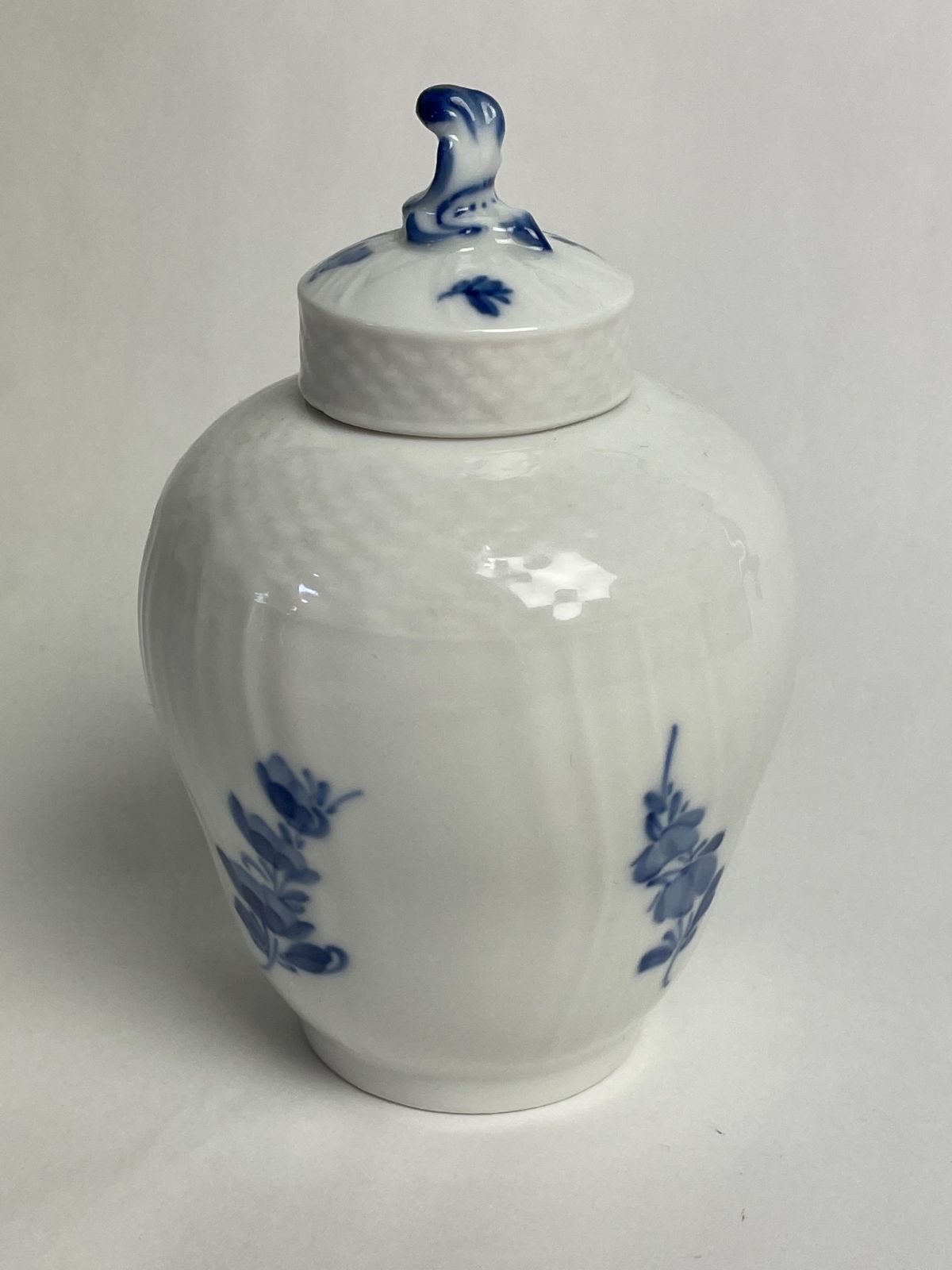 ロイヤルコペンハーゲン ブルーフラワーカーブ 壺（小型） #1684 高さ 