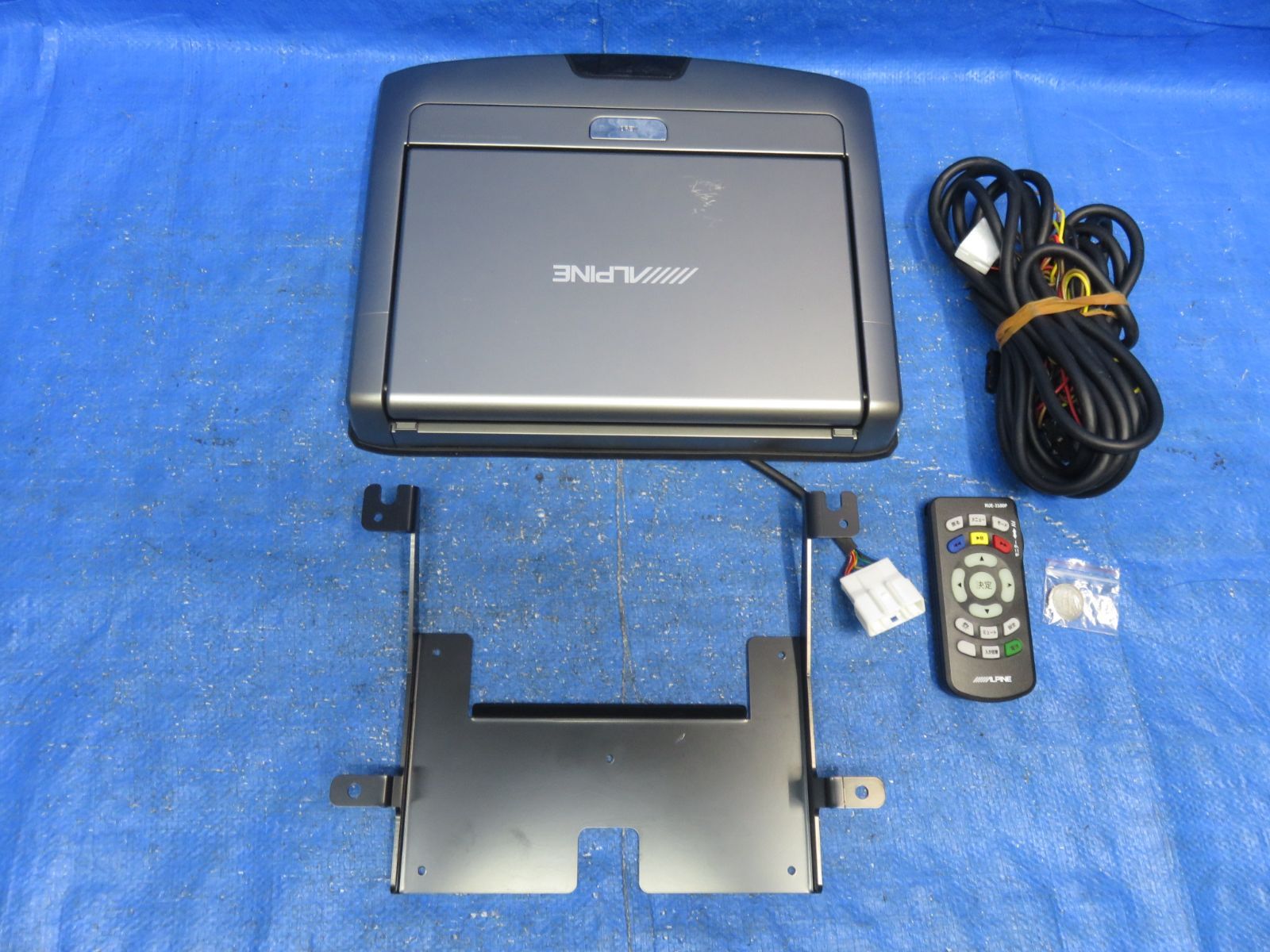 LA6626 保証付 アルパイン 10.1インチ 天井 フリップダウンモニター WSVGA ALPINE RSA10S-L-S 配線 リモコン ステー付 ANH20後期 アルファード外し