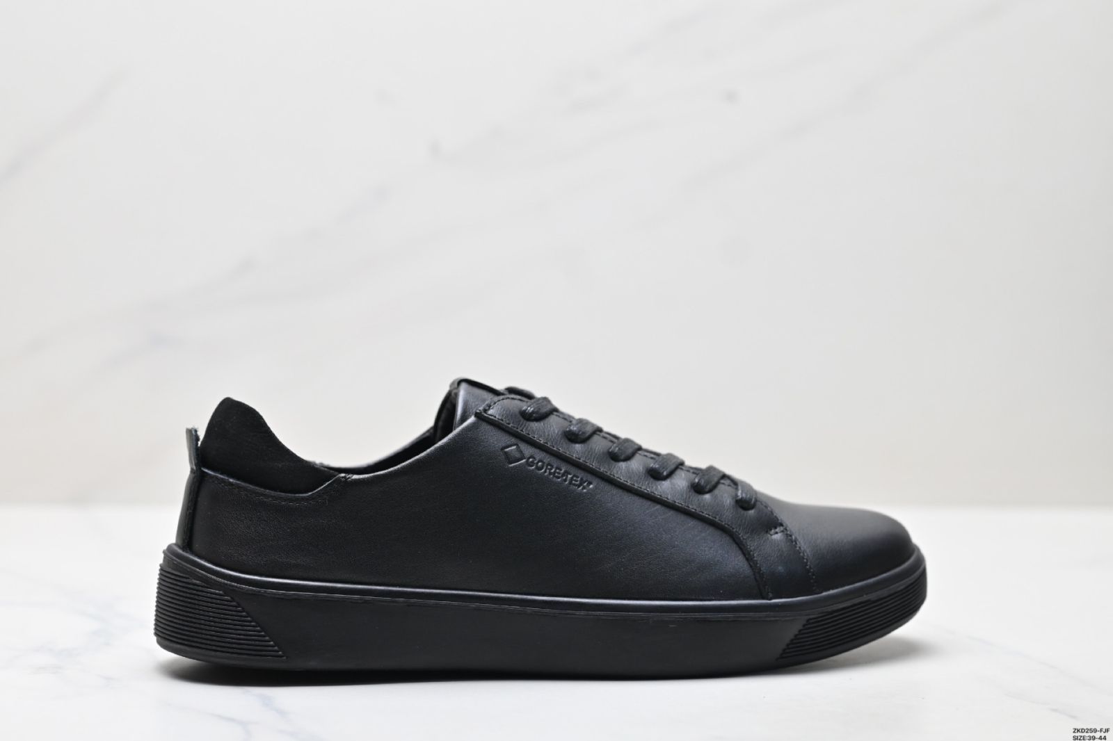 ECCO エッコ NTRNSIC 真皮レジャーシューズ 軽量快適丸頭スケートシューズ 在庫 価格 -WTO輸入2-WTO輸入