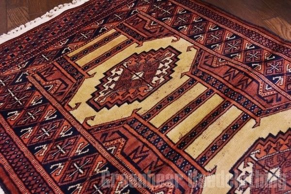RAGR185 小さめが丁度いい◎トライバルラグ インテリアマット ウール絨毯 アンティーク家具 ヴィンテージ ギャッベ キリム インテリア雑貨 68cm×100cm RAGR185 小さめが丁度いい◎トライバルラグ インテリアマット