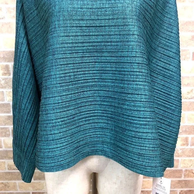ドラマティックな 送料込み ♥品 PLEATS PLEASE トップス グリーン 3 タグ付き 614 精巧な