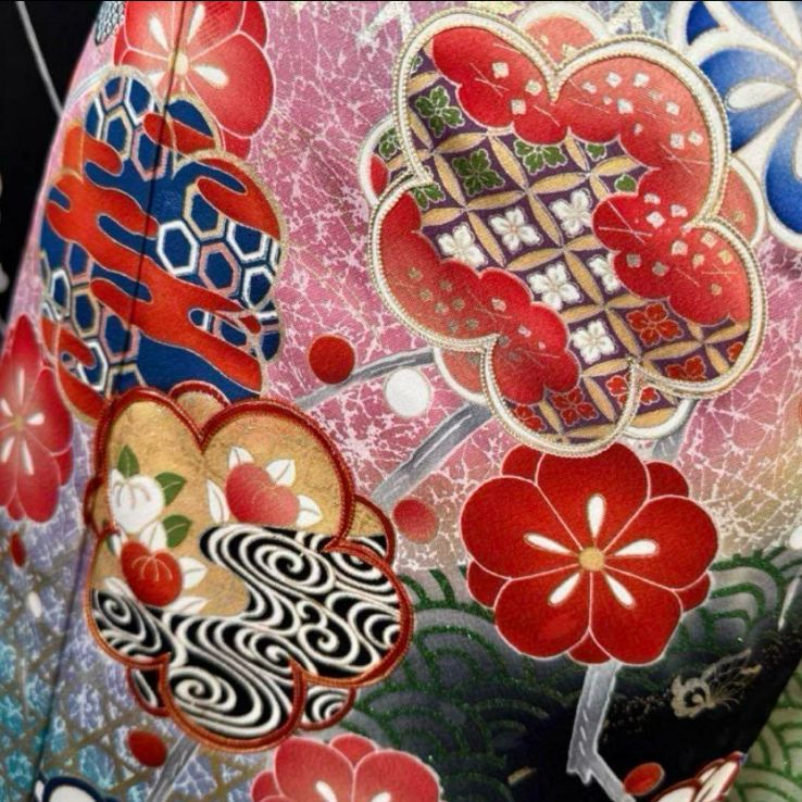 古典柄 金駒刺繍