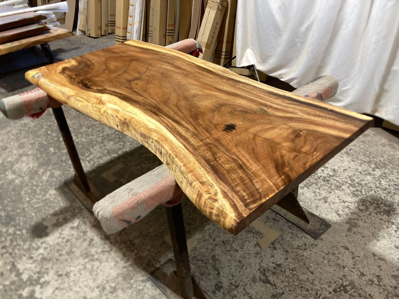 センターテーブル