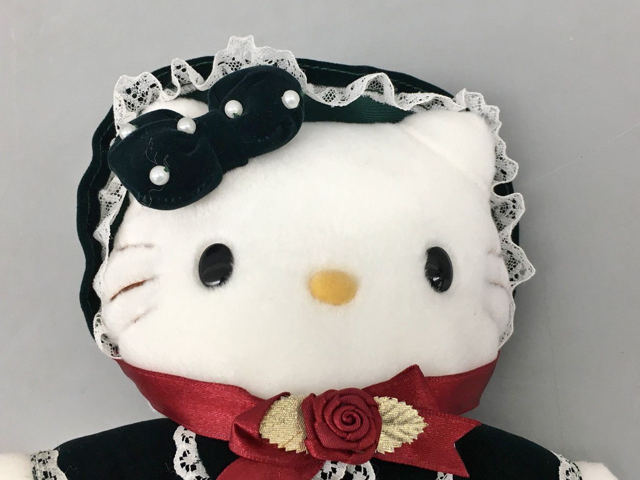 サンリオ ハローキティぬいぐるみ サンリオベルベット風ドレスドール
