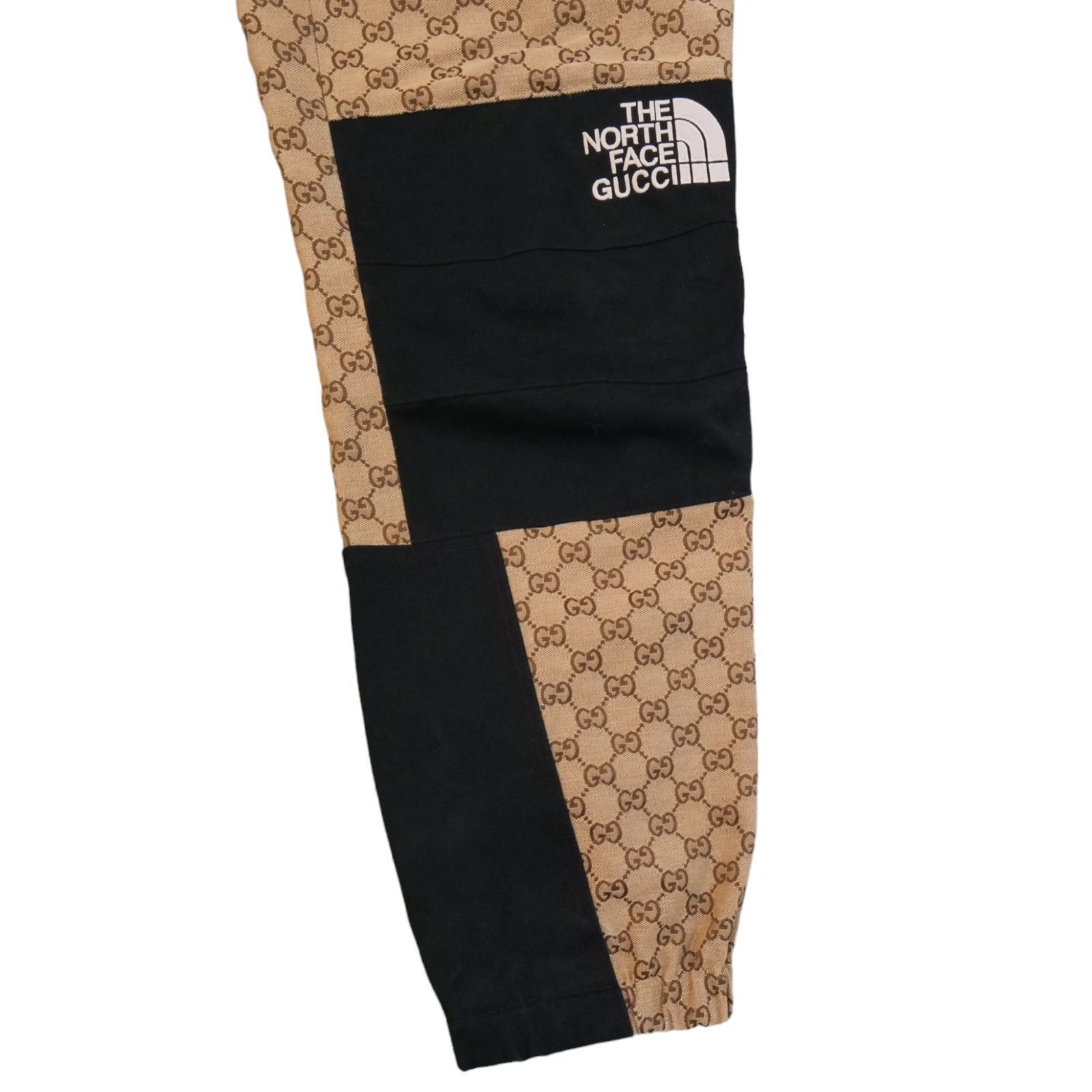 【公式】フジのお歳暮・冬ギフト THE x GUCCI NORTH サイズ44 パンツ キャンバス GG柄 FACE パンツ