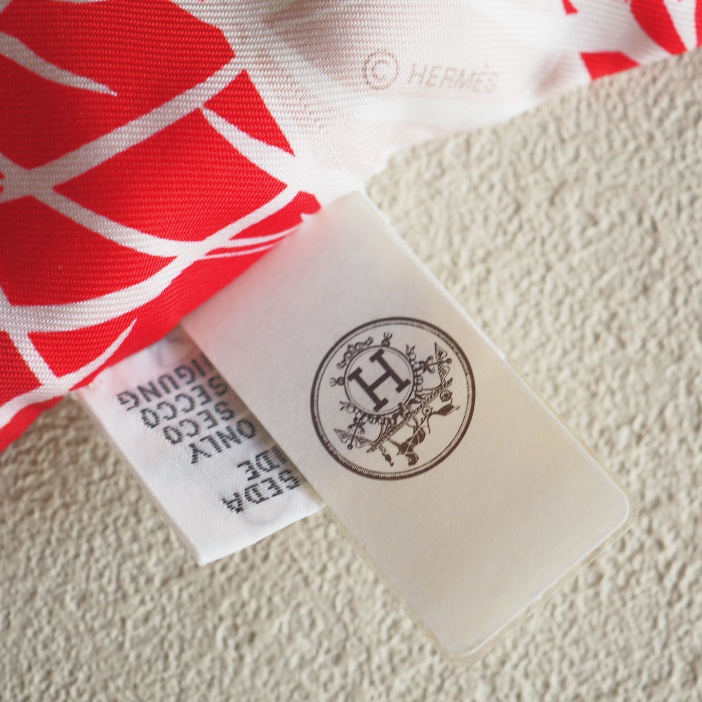 未使用極美品☆ エルメス HERMES ツイリー ジャングルラブレインボー