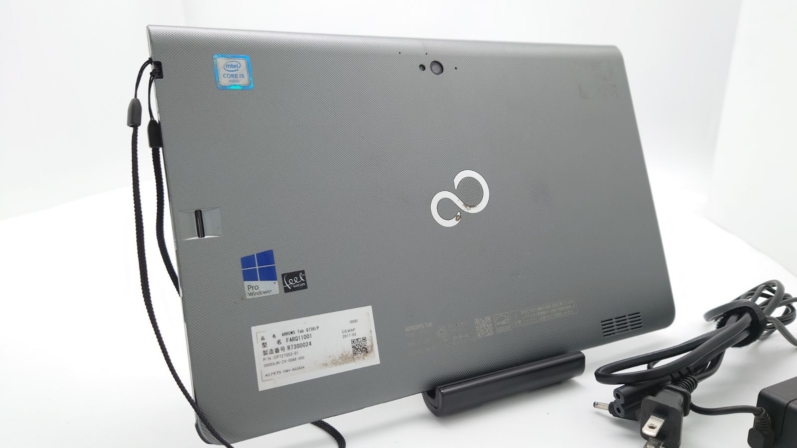 富士通 ARROWS Tab Q736/P 美品 i5 第6世代　128GB#1 arrows 富士通 ARROWS Tab Q736/第6世代 Core i5/メモリ:4GB/SSD