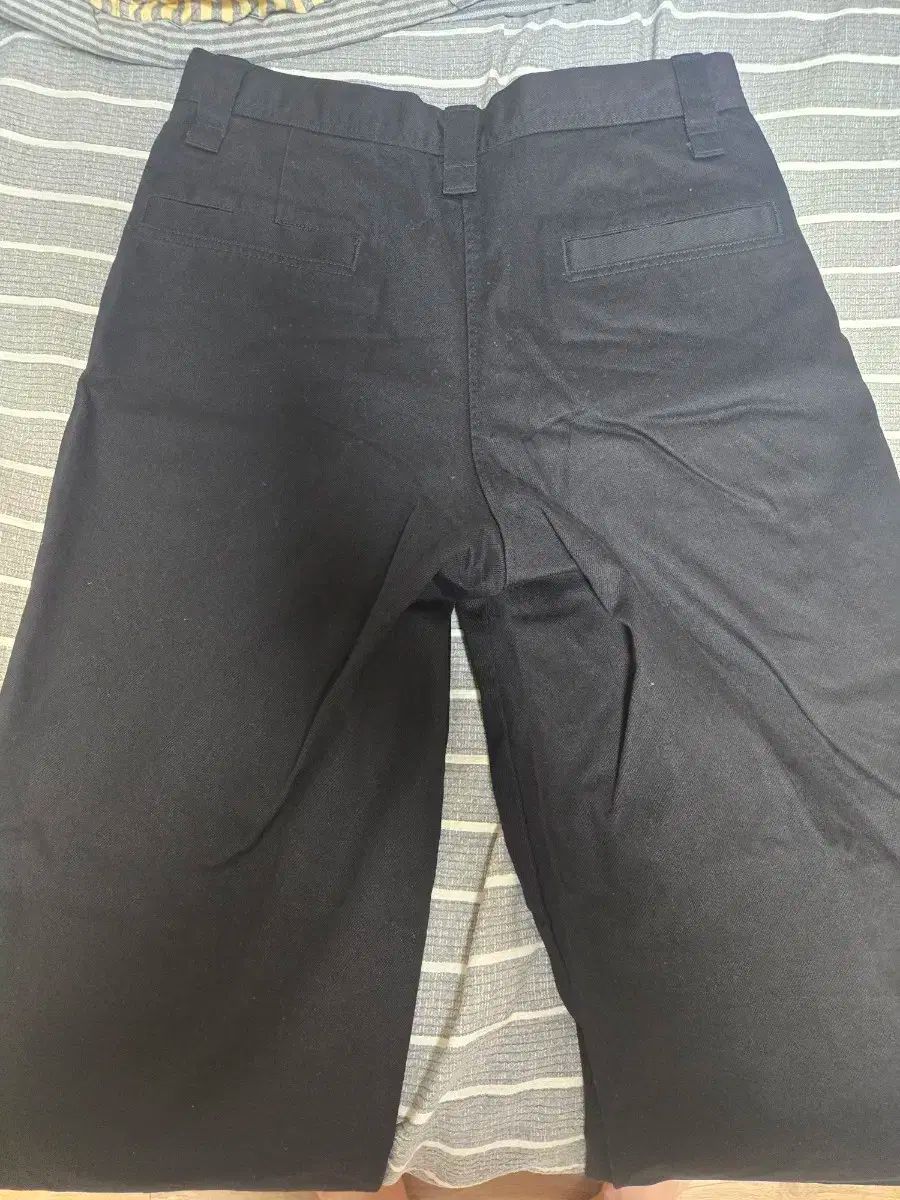 UNIQLO ユニクロ 黒 コットンパンツ