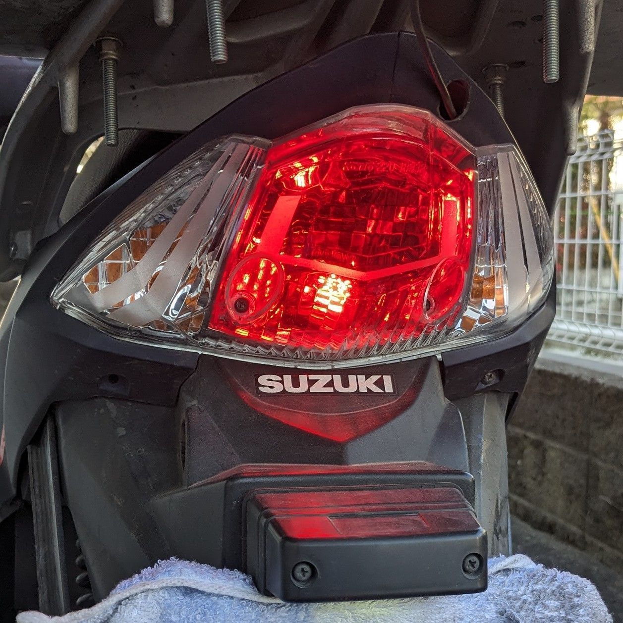 1台入荷できました 一部加工必要 未発売 インドネシア スズキ純正 address110 アドレス110用 クリアテールランプ CE47A 法適合