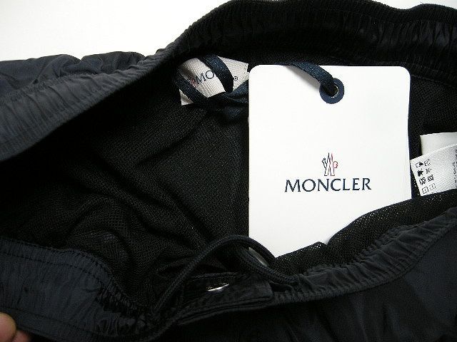 monclerサイズ46(M-L)新品■モンクレール厚手コットン ハーフパンツ 短パン メンズ