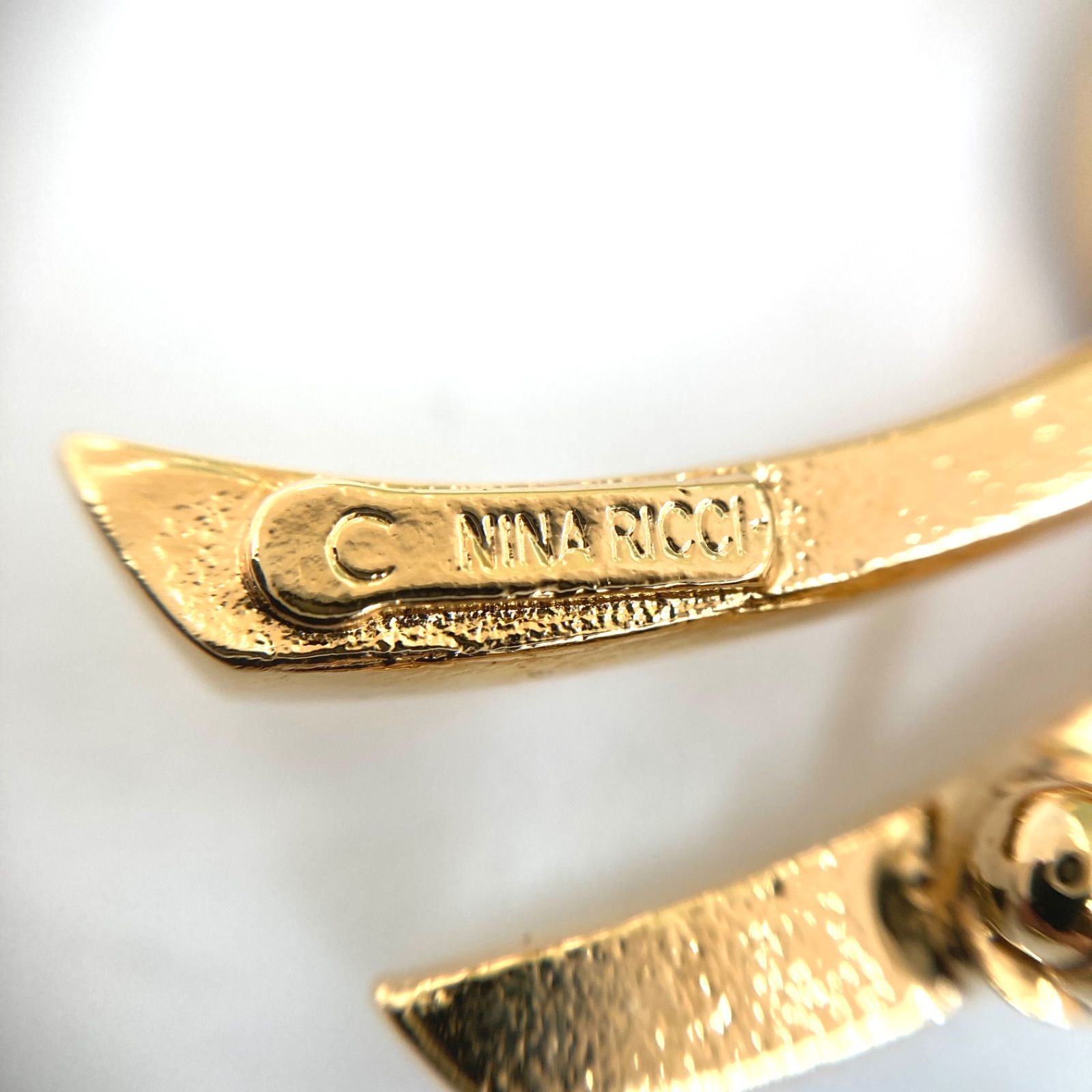 Nina Ricci Fancy Brooch. Triple 22kt Gold Plated W Handset