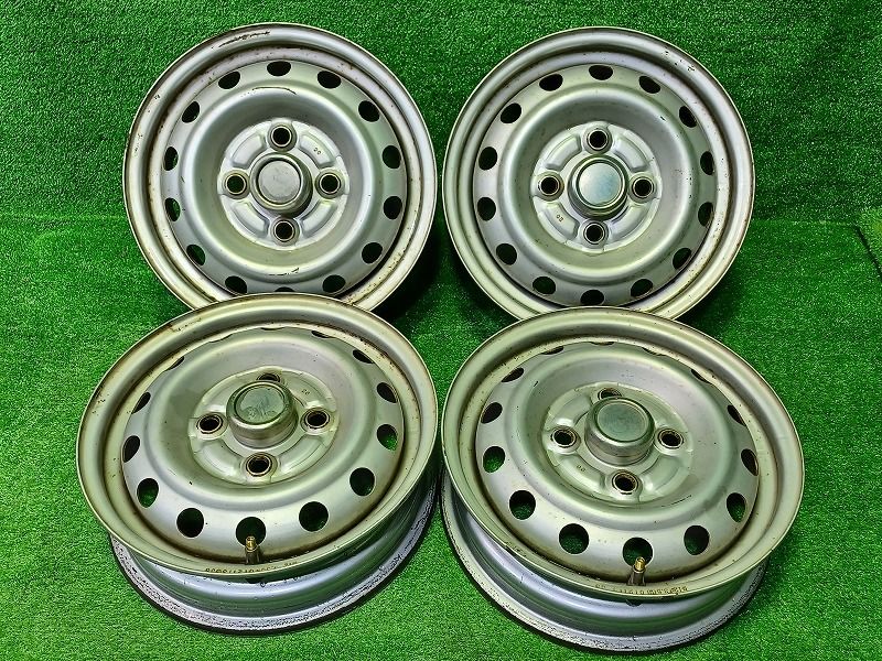 購入 【新品】パーリーゲイツ 中綿ナイロンパンツ 白×黒 ロゴプリント