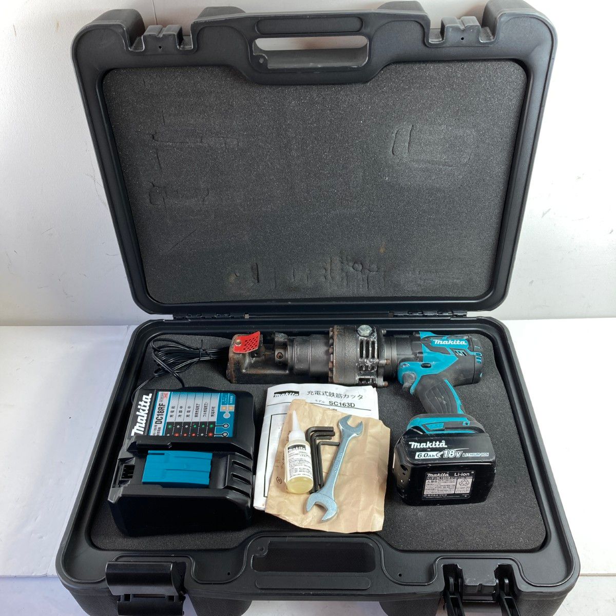 ＊＊MAKITA マキタ 18V 充電式鉄筋カッタ バッテリ1個 充電器 ケース付 SC163DRG ブルー