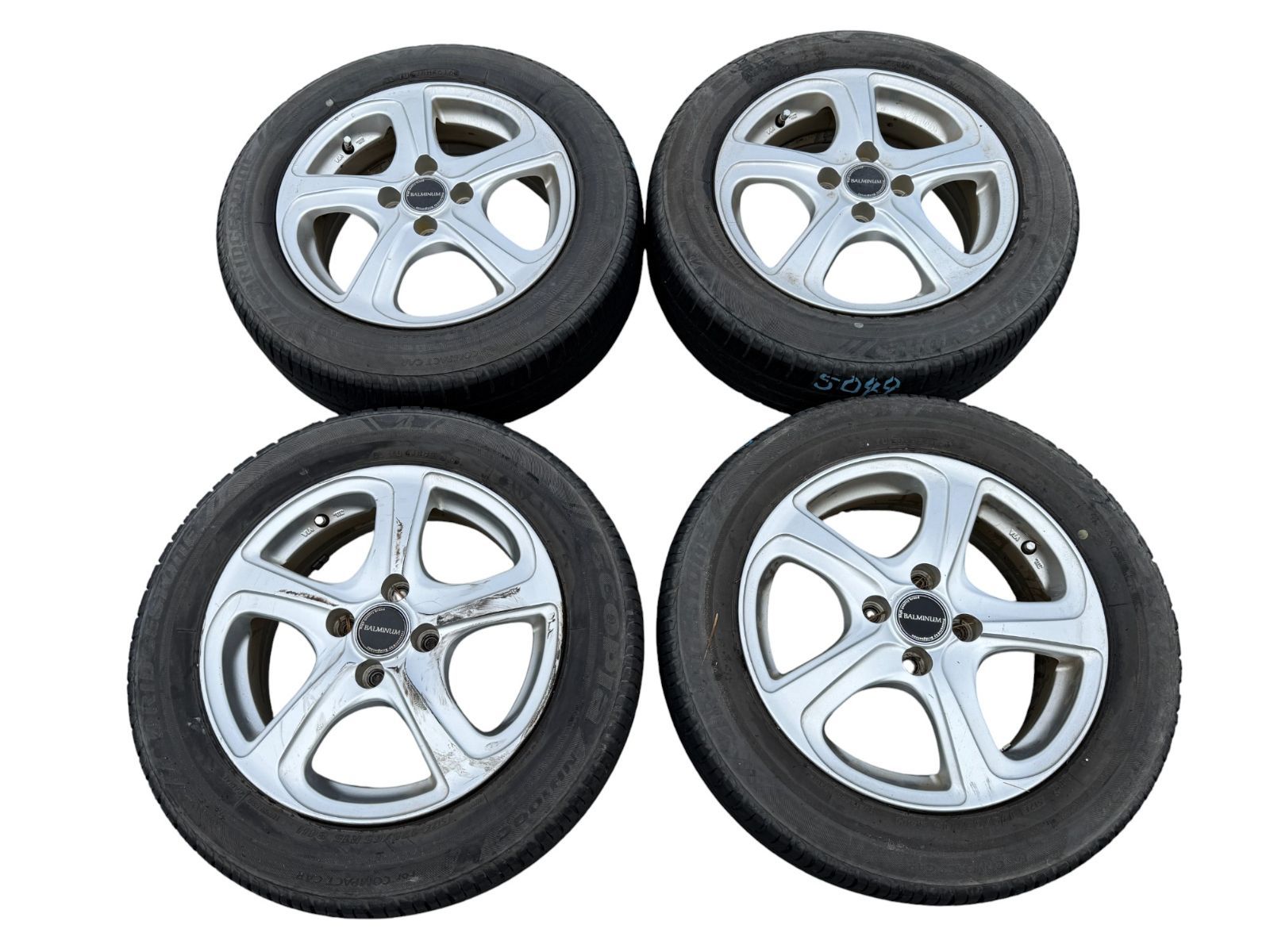 アクア NHP10 BALMINUM 175 65R15 15×5.5J IS 42 アルミホイール 4本セット 管理番号 5049