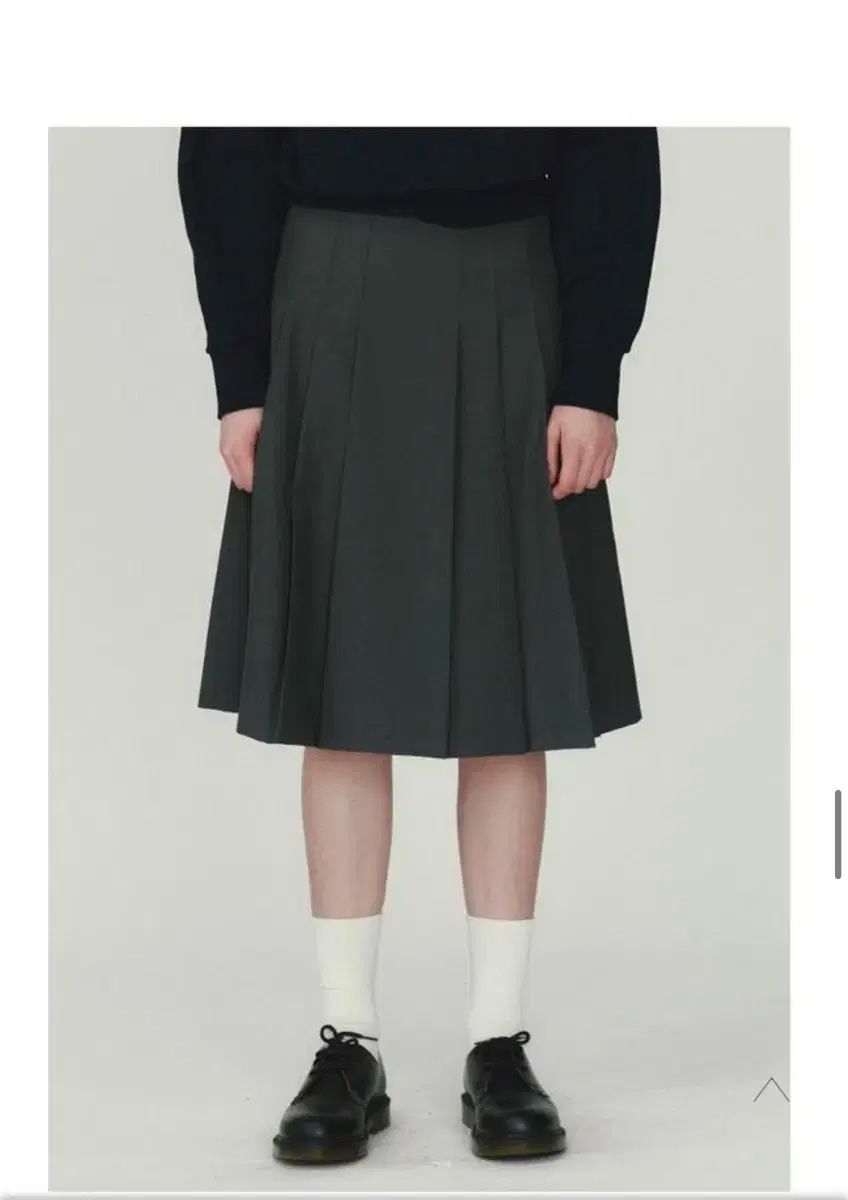 ソワール プリーツ スカート ネイビー