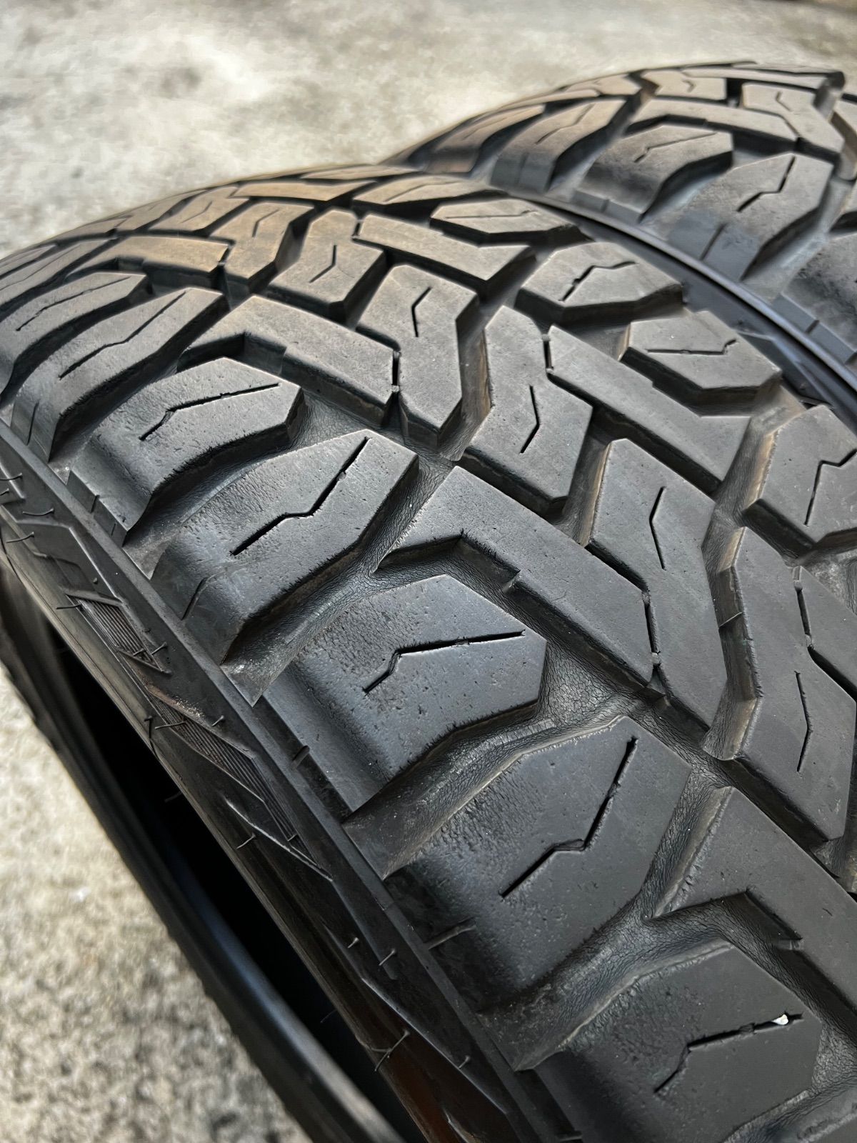 タイヤ トーヨー