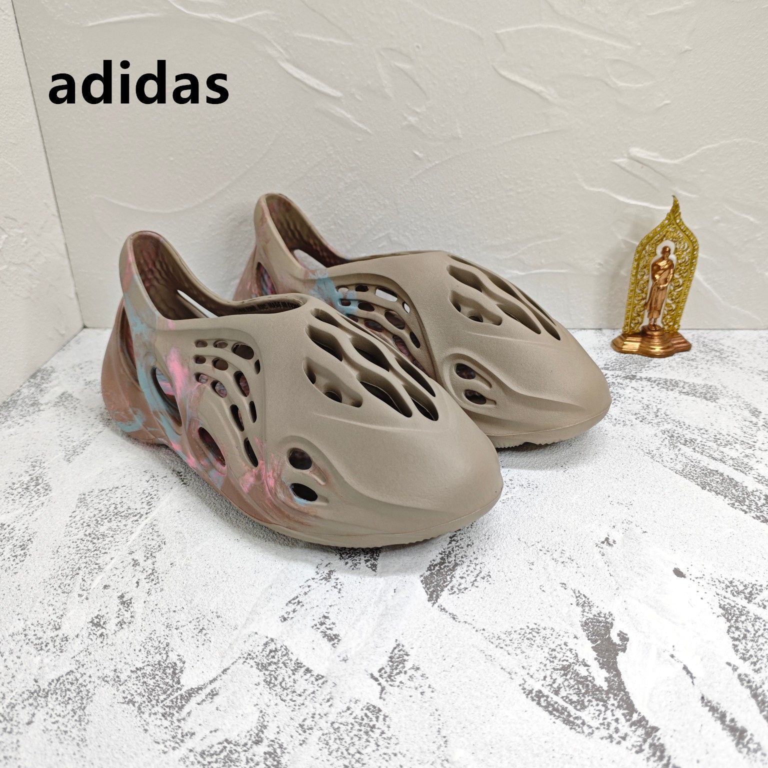 新品 未使用 adidas YEEZY Foam Runner Mx Sand Grey 男女兼用 - メルカリ