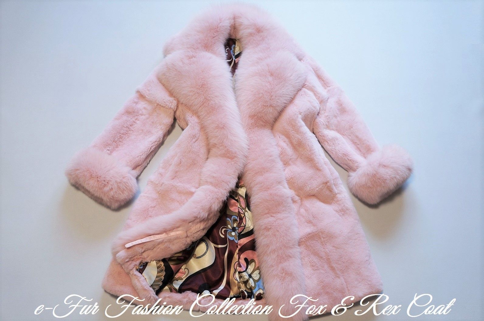 女性の魅力を漂わせる☆桜ピンクフォックスファー×レッキス毛皮 リアル
