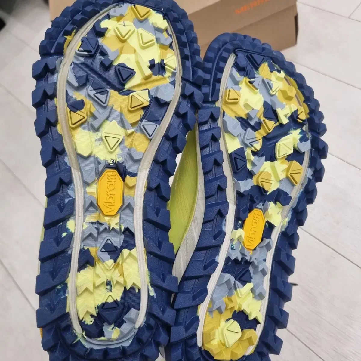 <새상품>マレル 登山靴